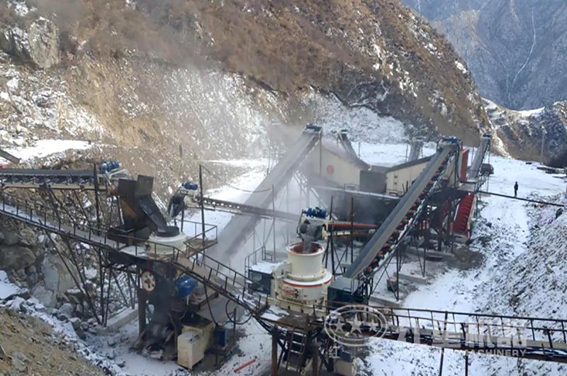 四川花崗巖制砂生產線現場 四川花崗巖制砂生產線現場